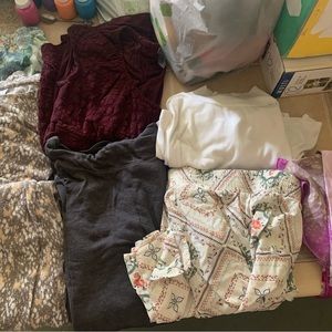 Womens clothing bundle size M